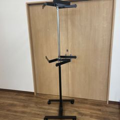 ポストモダン ポップ レトロ 可動式多機能ハンガーラック メッシュ棚