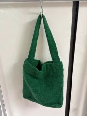 fekete big tote bag ファー ライムグリーン - メルカリ