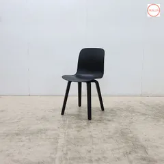 展示美品MAGIS マジス SUBSTANCE WOOD LEGS サブスタンス ウッドレッグス ダイニングチェア/アームレスチェア ブラック脚 深澤直人 9万のサムネイル