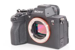 ソニー SONY α7RIV ILCE-7RM4 シャッター数6215回 美品】SONY α7R IV ILCE-7RM4 シャッター数5000回台 - メルカリ