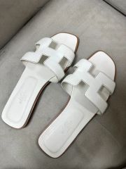 HERMES オラン サンダル 35 エクリュホワイト 箱付 レディース - メルカリ
