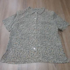 Aquascutum 花柄 半袖ブラウス 9 美品 日本製のサムネイル