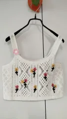 2枚出品 55 かわいい花モチーフ 手編み風ビスチェとスクエアネックTシャツのサムネイル