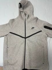 あ さん専用 レア NIKE テックフリース グレー M - メルカリ