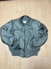 米軍実物 CWU-45/P MEDIUM 極美品 パッチ跡有り 80s - メルカリ