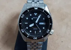 SEIKO 90's プロフェッショナル 200m ダイバーウォッチ (オーバホール商品)のサムネイル