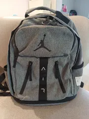 ジョーダン AIR バックパック グレーのサムネイル