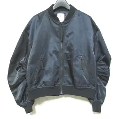 美品 LANVIN en Bleu ランバンオンブルー ナイロン ボンバージャケット ブルゾン 3226202 サイズ38 ネイビー レディース 古着 中古 USEDのサムネイル