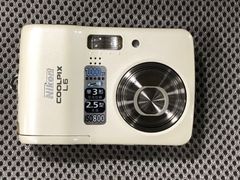 スマホ転送OK】ニコン Nikon COOLPIX L6 単3電池駆動 - メルカリ