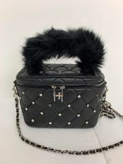 Andwang Jewel Classic Quilting VanityBAG - メルカリ