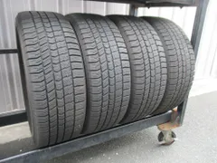 ★☆215/55R17 94Q グッドイヤー ICENAVI8 スタッドレス 2021年製 4本 送料込 20768☆★インボイス領収書発行可能のサムネイル