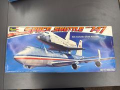 Revell Takara Space Shuttle & 747 1/144 - メルカリ