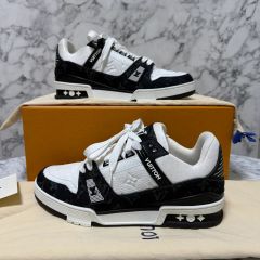 ルイ・ヴィトン 入手困難トレイナーライン 1A9JG9 白黒デニム パンダ