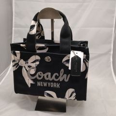 新品未使用】Coach ブラックカーゴトートバッグ リボン柄キャンバス26