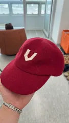 VISVIM ビズビム レッド ホーナス ウール ベースボールキャップ 帽子 V 刺繍のサムネイル