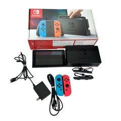 Nintendo Switch 本体セット　ホリパッド＋キャリングケース付き Nintendo Switch 本体セット ホリパッド＋キャリングケース付き - メルカリ