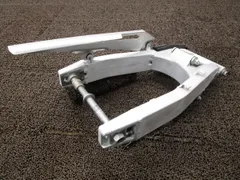 バンディット1200S スイングアーム チェーンカバー □B6716！アクスルシャフト GV77A スズキ 【 V719 】 Bandit キャブ車のサムネイル