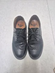 DR. MARTENS ドクターマーチン ウイングチップ ブラック 240 (UK5)