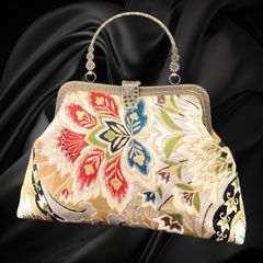 美品】香鳥屋 カトリヤ ハンドバッグ ビーズ 和装 結婚式 - メルカリ