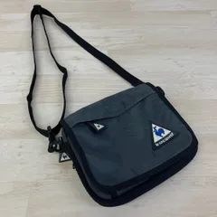 le coq sportif ルコックスポルティフ ショルダーバッグ/斜め掛けバッグ グレー×ブラック ロゴワッペン メンズ/レディース[OR02780]のサムネイル