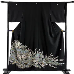 色留袖 身丈157.5cm 裄丈63.5cm S 袷 落款 松梅 紅葉 刺繍 金彩 黒 正絹 名品 【中古】のサムネイル