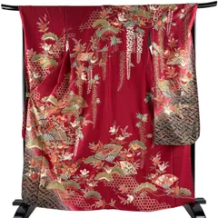 振袖 身丈163cm 裄丈68cm L 袷 扇 蝶 金彩 ぼかし 赤 正絹 秀品 【中古】のサムネイル