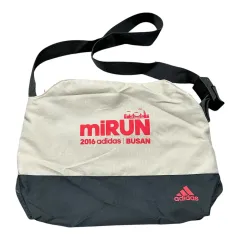 (1万円 ヴィンテージ) アディダス MY RUN クロスバックのサムネイル