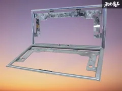 【割れ無し！】DAIHATSU 純正 汎用 ナンバーフレーム ナンバープレート メッキ 2枚 穴間：約21cm 縦：約16.5cm 横：約33.5cm 即納 棚のサムネイル