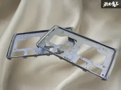 ★割れ無し★ SUZUKI スズキ 純正 ナンバープレート ナンバーフレーム シルバーメッキ 枠 前後 穴間約21cm 在庫有 即納のサムネイル