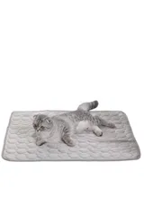 YFFSFDC ペット ひんやりマット 犬 猫 クールマット 40×50cm 夏 ひんやり 冷却 マット 涼しい 熱中症 熱さ対策 接触冷感 犬用 猫用 (はいいろ)のサムネイル