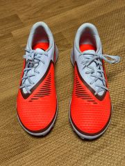 トレシューNIKE phantom 6 low pro tf 25.5 - メルカリ