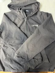 Stussy ナイロンジャケット フード付き グレー - メルカリ