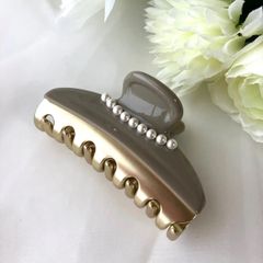ジャンク品 acca ヘアクリップ パールベージュ ラインストーン - メルカリ