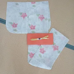 美品　夏着物 　居敷当て付き　クリーム色　花柄　小千谷縮風　身丈142cm　R8U-K-117のサムネイル