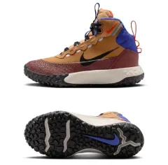(新品) NIKE トレッキングシューズ 240mm
