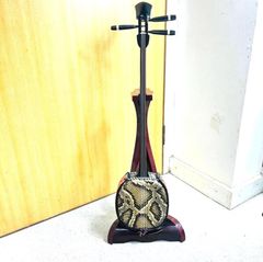 三線 高級カミゲン材使用、オーダーメイド。ほぼ白太無し、沖縄県内職人の作品 三線 高級黒木 カミゲン材使用、オーダーメイド。ほぼ白太無し、沖縄