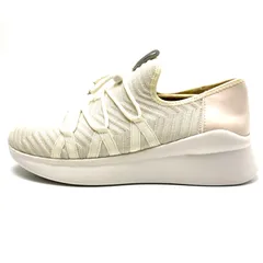 【楠本質店/元住吉】未使用品　アグ　UGG　1099867 W JSM　W　Kinney　キニー　スニーカー　サイズ：25cmのサムネイル