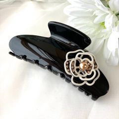 CHANEL カメリア ヘアクリップ - メルカリ