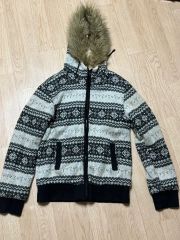 新品未使用]UNIQLOメンズフード付き ノルディック柄 ニットSサイズ 