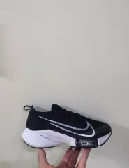 250 NIKE W エアズーム テンポ ネクスト% フライニット ブラック ホワイト 廃盤 実物のサムネイル