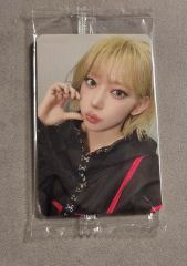 イロハ　ILLIT MAMIHLAPINATAPAI HMVラキドロ　直筆サイン イロハ ILLIT MAMIHLAPINATAPAI HMVラキドロ 直筆サイン - メルカリ