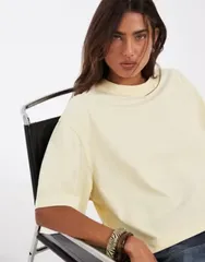 エイソス レディース トップス Tシャツ クロップド ASOS DESIGN boxy cropped tshirt in buttermilkのサムネイル