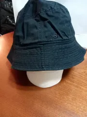 ニューバランス バケットハット ブラックのサムネイル