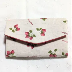 ハンドメイド、苺柄のじゃばらカードケース、きなり、内側赤