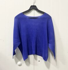 イッセイミヤケトップス REITERATION PLEATS トップス - メルカリ