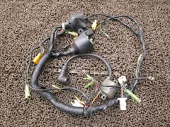 DT200R メインハーネス イグニッションコイル △B8425！37F ヤマハ プラグキャップ 【 37F 】 キャブ車のサムネイル