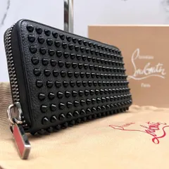 ◇美品◇ルブタン　パネトーネ　スパイクスタッズ長財布　シボ革　ブラックのサムネイル