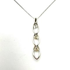 K18 ホワイトゴールド ダイヤ 0.1ct 18金細工 アシンメトリー G93 