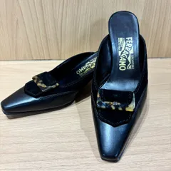 OG266040058フェラガモ　サンダル　レザー×スエード　黒　レディースのサムネイル