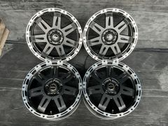 中古アルミ美品16x7.0 ラストラーダディスカバー フロンクス、デリカD5